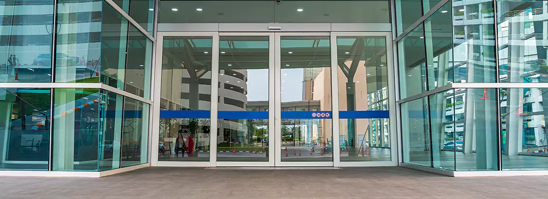 Automatic Glass Door Lock in Cambridge, ON